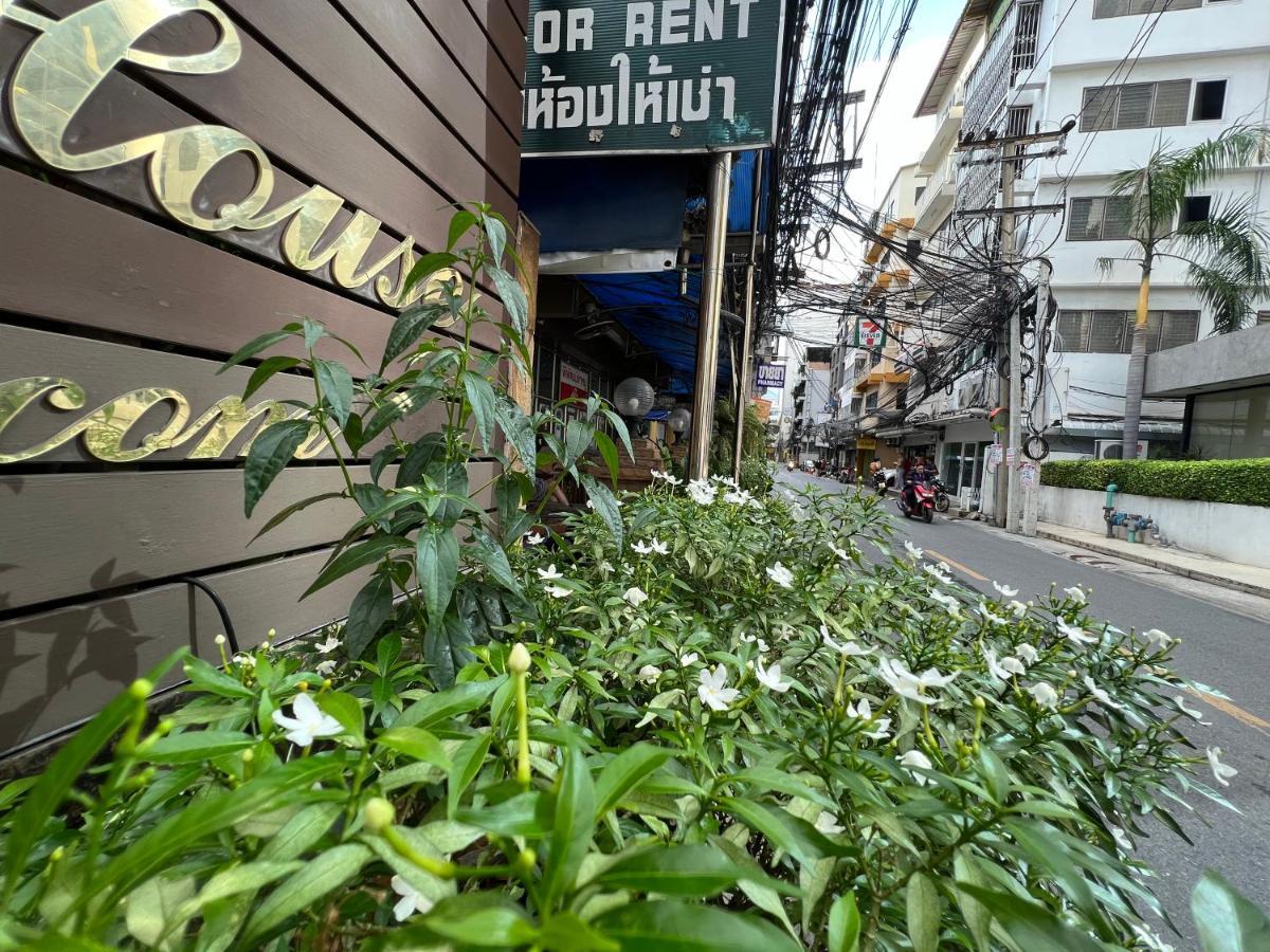 Thaiphiphat House Bangkok Eksteriør bilde